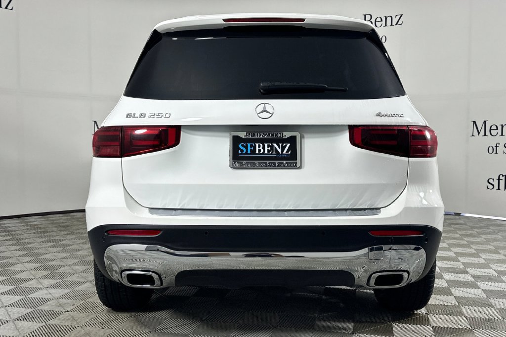Certified 2024 Mercedes-Benz GLB 250 4MATIC image 5