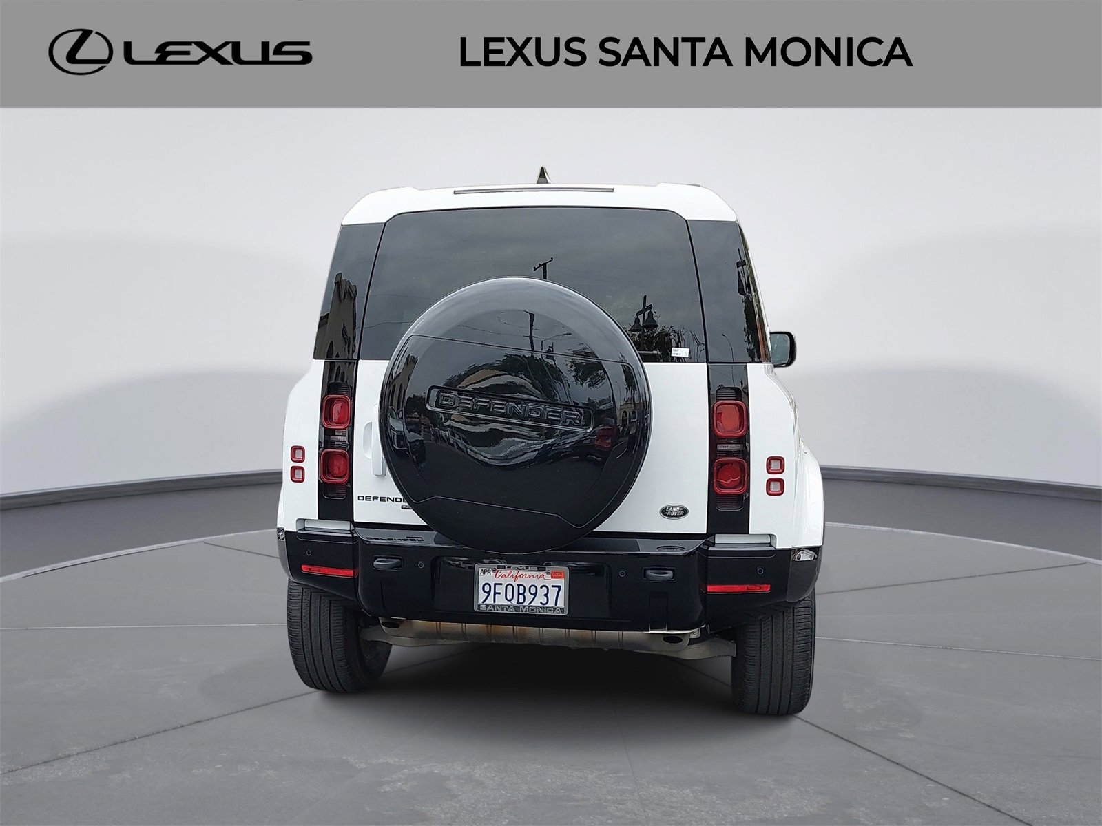 Used 2023 Land Rover Defender 110 X-Dynamic SE image 6