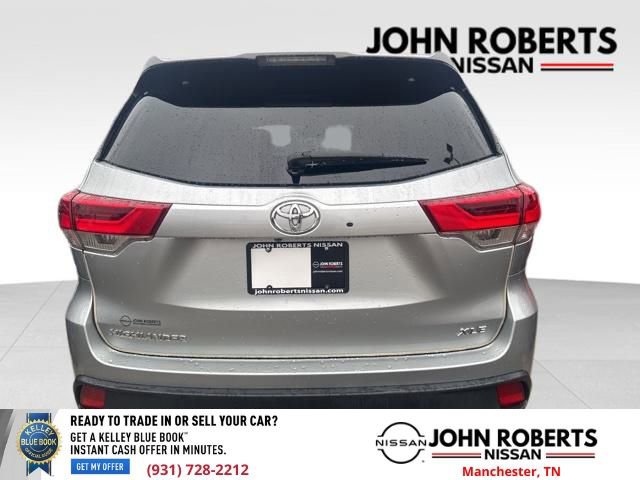 Used 2019 Toyota Highlander XLE image 5