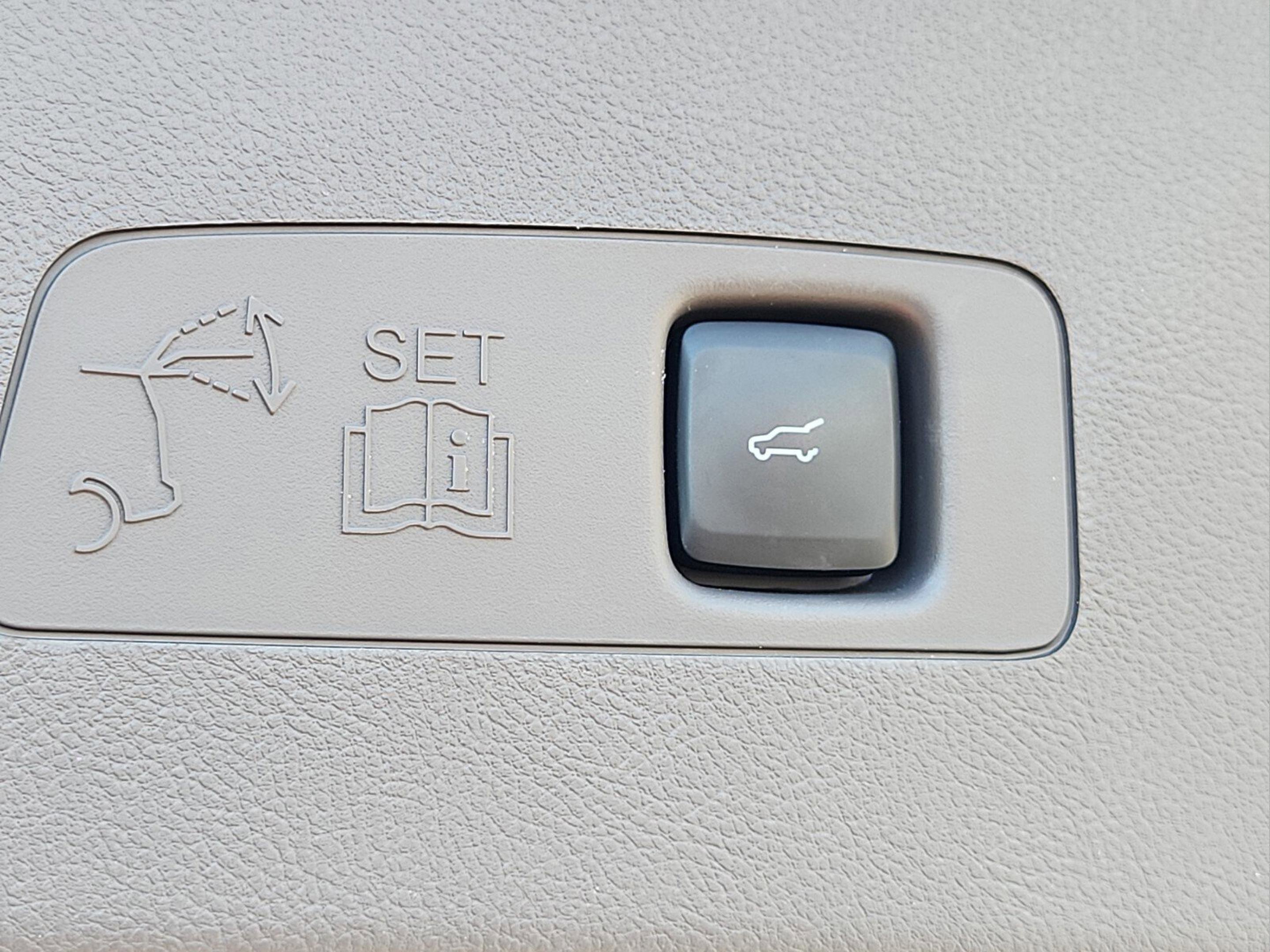 Used 2023 Lincoln Corsair Standard image 29