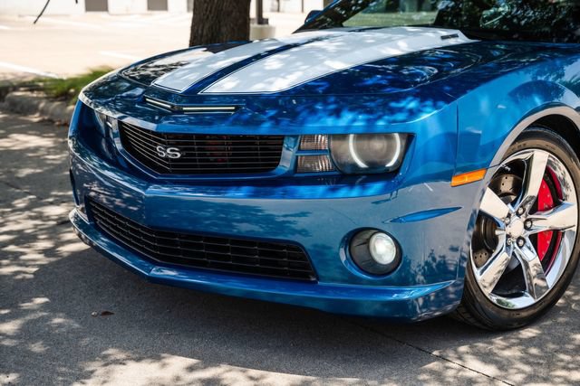 Used 2010 Chevrolet Camaro SS w/ RS Package RWD image 20