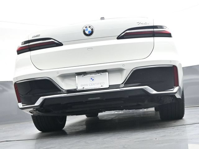 Used 2024 BMW 740i xDrive AWD/4WD image 32