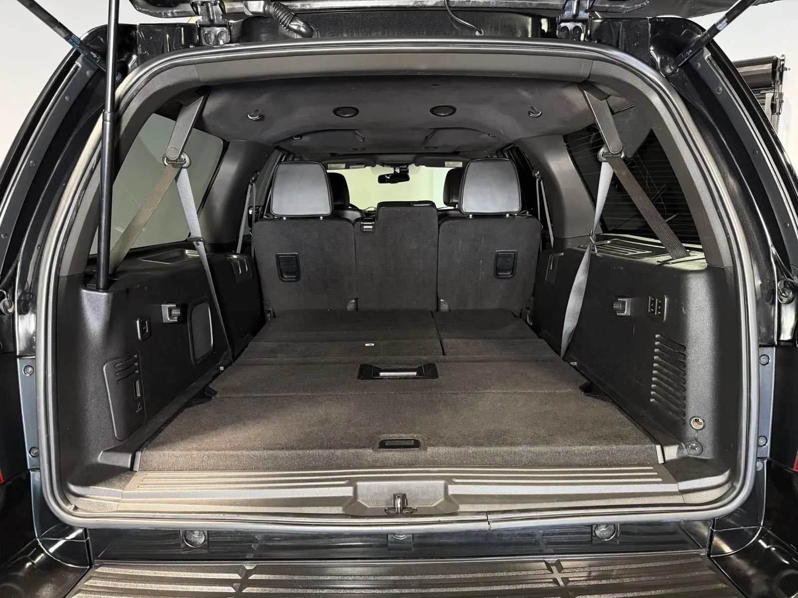 Used 2014 Ford Expedition EL Limited w/ Equipment Group 301A RWD image 15