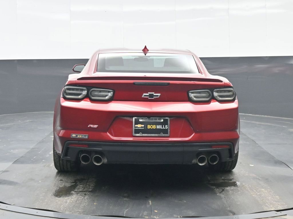 Used 2021 Chevrolet Camaro LT RWD image 5