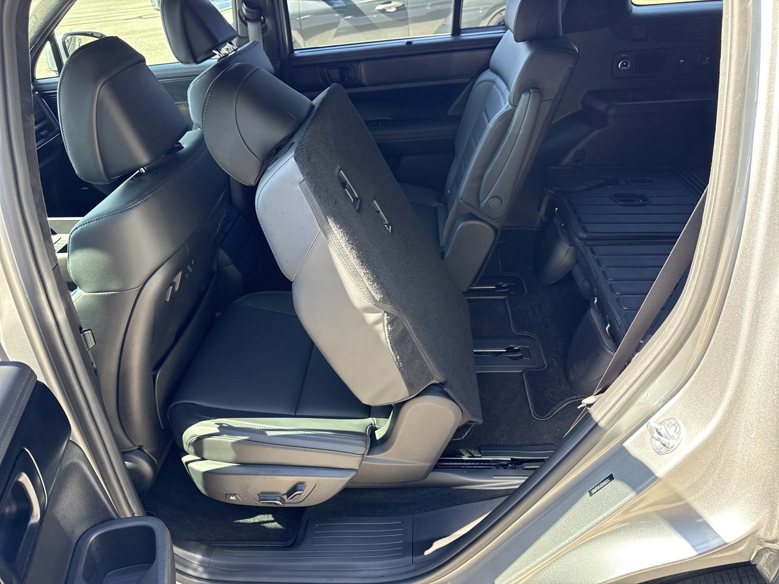 Used 2025 Hyundai Santa Fe Calligraphy image 17