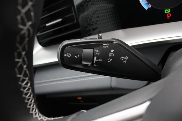 New 2026 Volkswagen Tiguan SE image 12