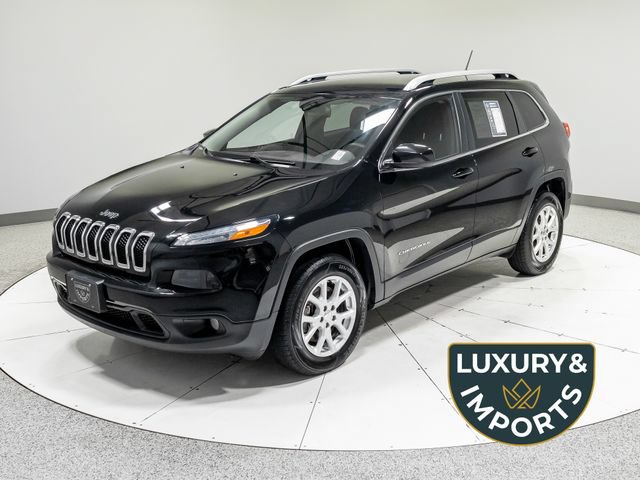 Used 2018 Jeep Cherokee Latitude w/ Safety Group AWD/4WD image 1