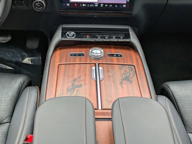 New 2025 Lincoln Navigator Black Label image 17