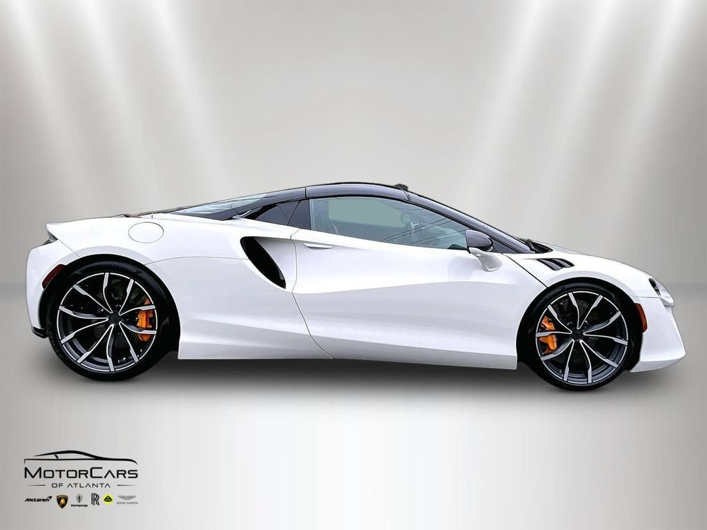 Used 2025 McLaren Artura Spider RWD image 6