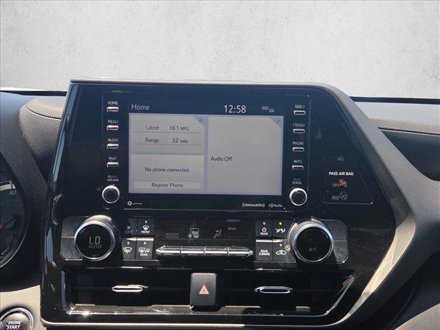Used 2022 Toyota Highlander LE FWD image 13