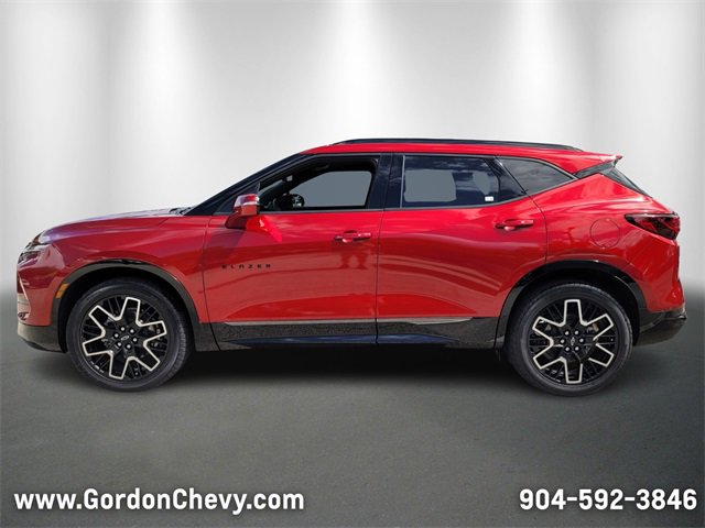 Used 2025 Chevrolet Blazer RS w/ Enhanced Convenience Package image 2