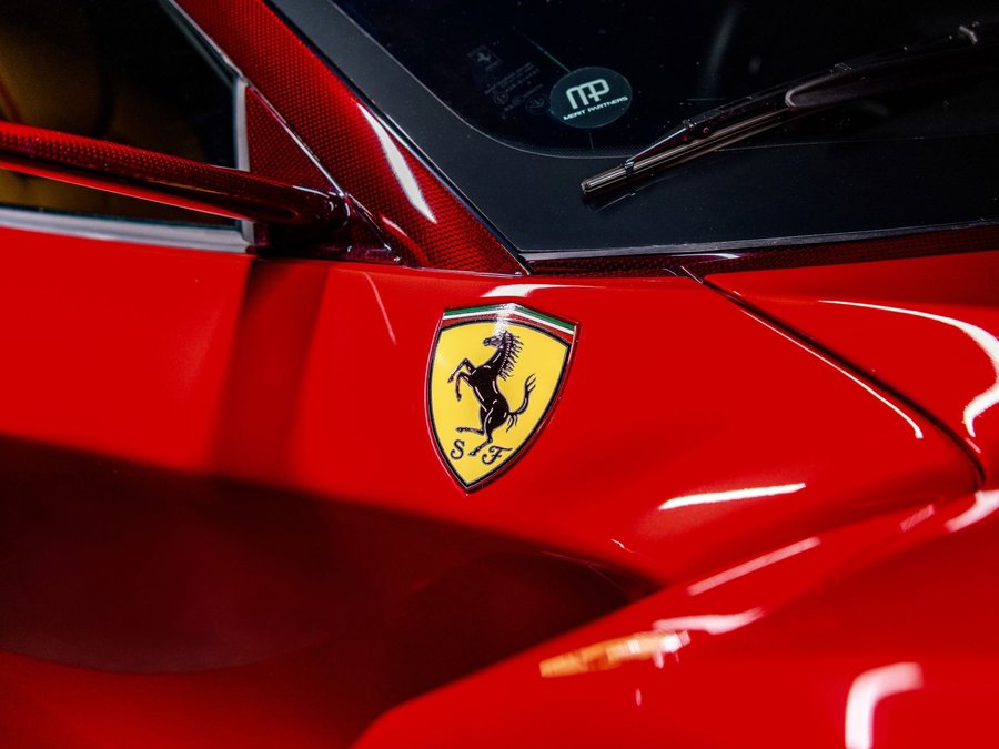 Used 2015 Ferrari LaFerrari image 24