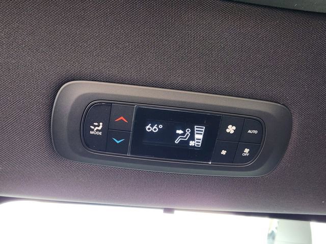 New 2026 Chrysler Pacifica Select w/ S Appearance Package FWD image 22