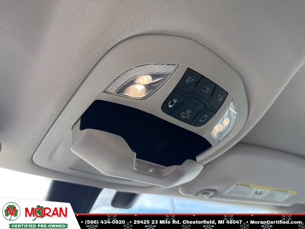 Used 2017 Chrysler Pacifica Touring Plus w/ Tire & Wheel Group image 23