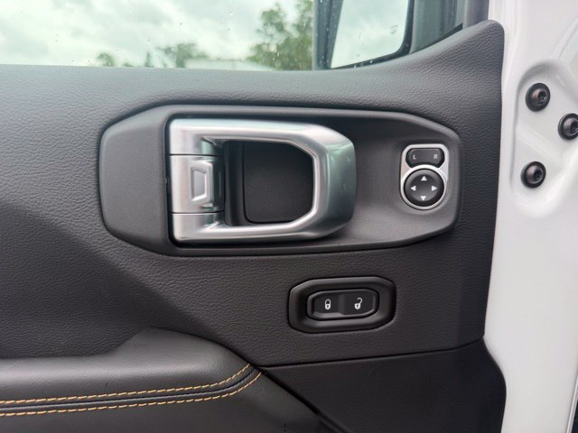 New 2026 Jeep Wrangler Unlimited Sahara AWD/4WD image 22