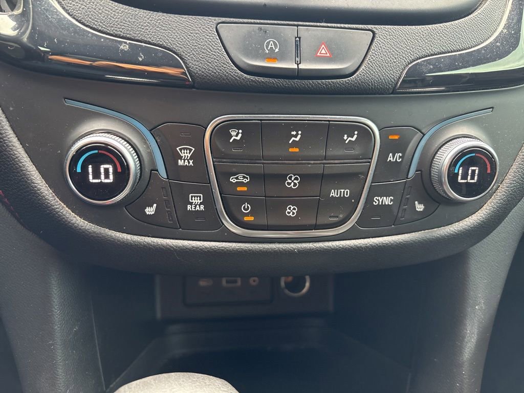Used 2022 Chevrolet Equinox RS FWD image 23