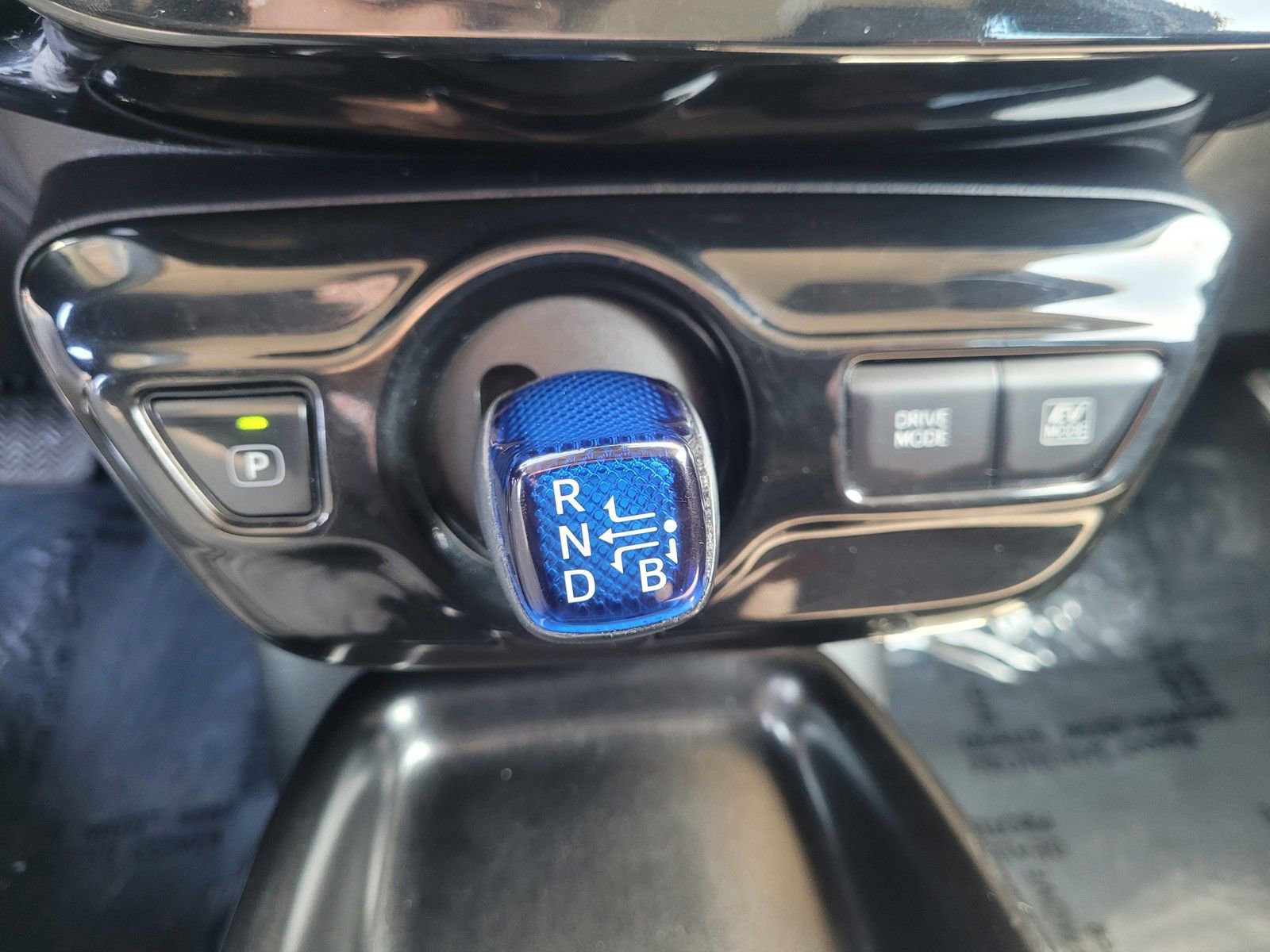 Used 2018 Toyota Prius Two w/ Prius Two Safety Plus Package FWD image 24