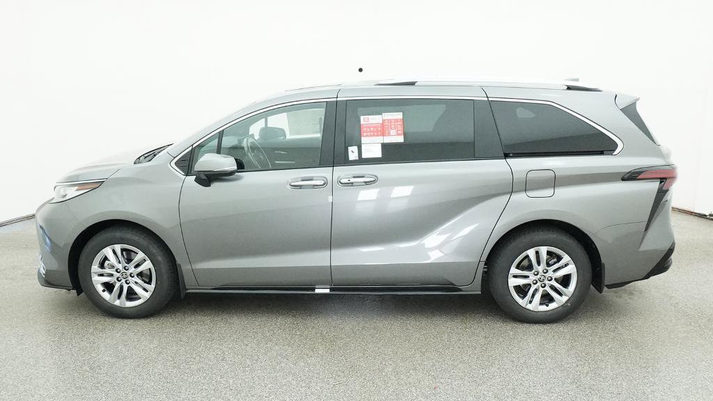 New 2026 Toyota Sienna Limited FWD image 31