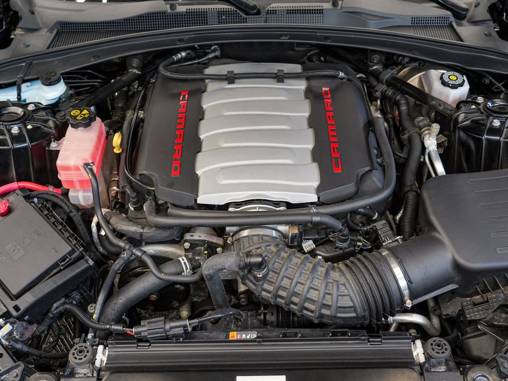 Used 2017 Chevrolet Camaro SS RWD image 27