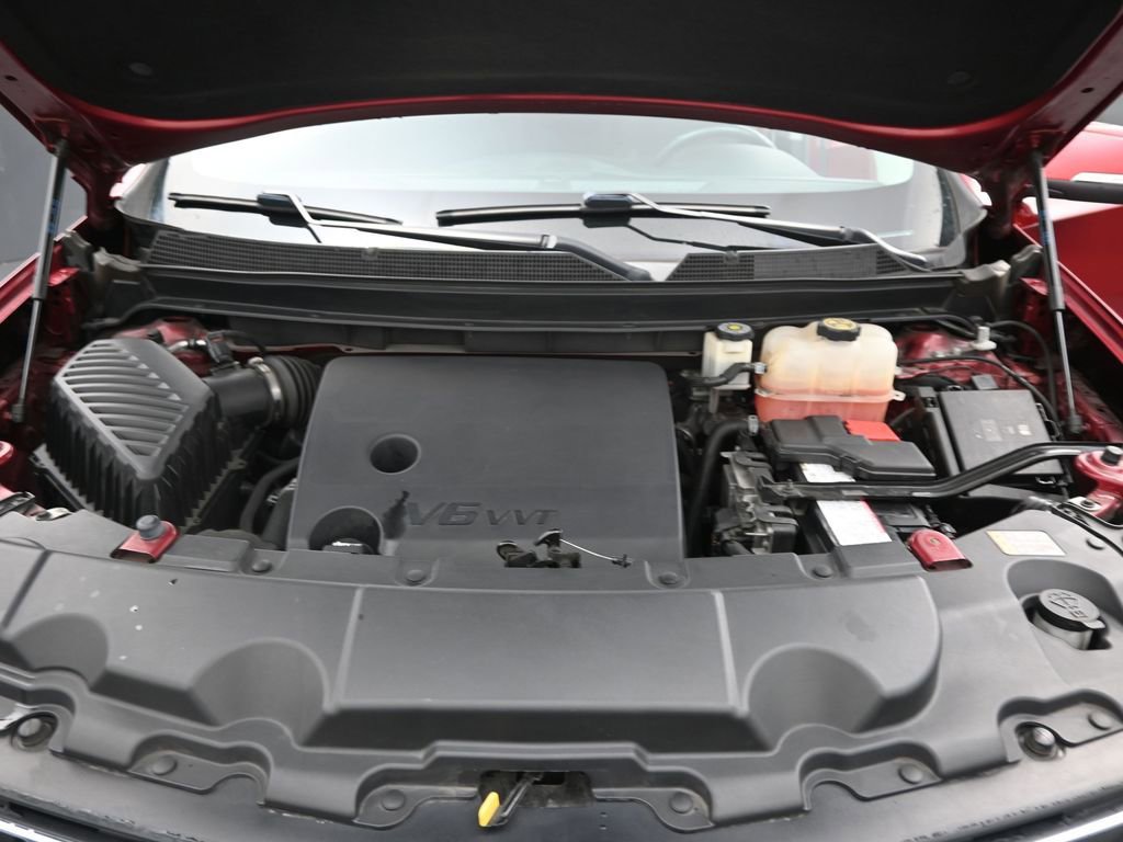 Used 2021 Chevrolet Traverse LT FWD image 12