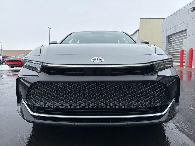 Certified 2023 Toyota Crown Limited image 2