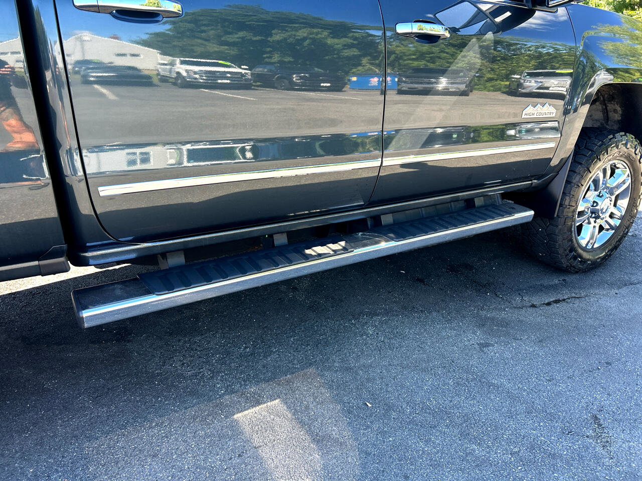 Used 2019 Chevrolet Silverado 2500 High Country w/ Duramax Plus Package image 17