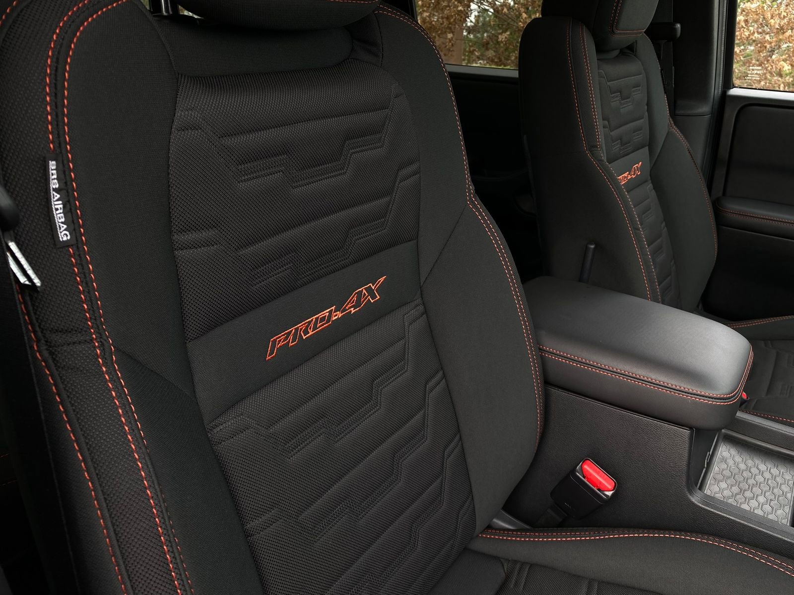 Used 2024 Nissan Frontier PRO-4X w/ Off-Road Protection Package image 17