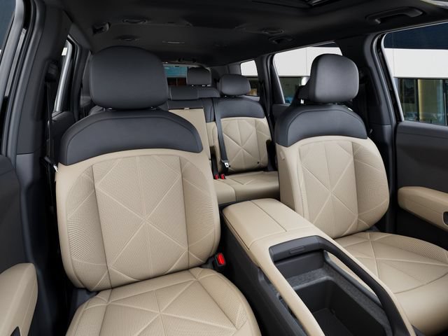 New 2027 Kia Telluride EX w/ Towing Package FWD image 15