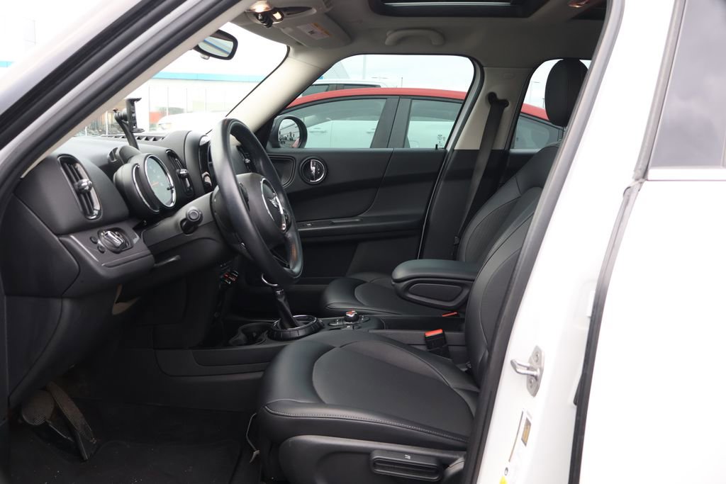 Used 2017 MINI Cooper Countryman image 9