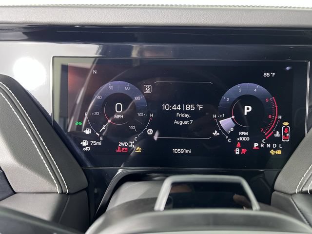 Used 2025 GMC Yukon AT4 Ultimate AWD/4WD image 11