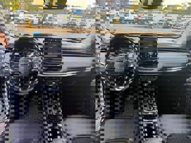 Used 2022 Jeep Compass Latitude w/ Convenience Group image 22