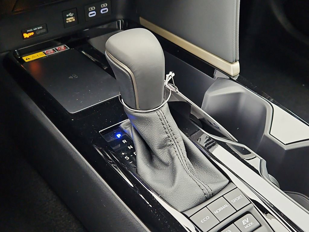 New 2026 Toyota Camry Hybrid image 19