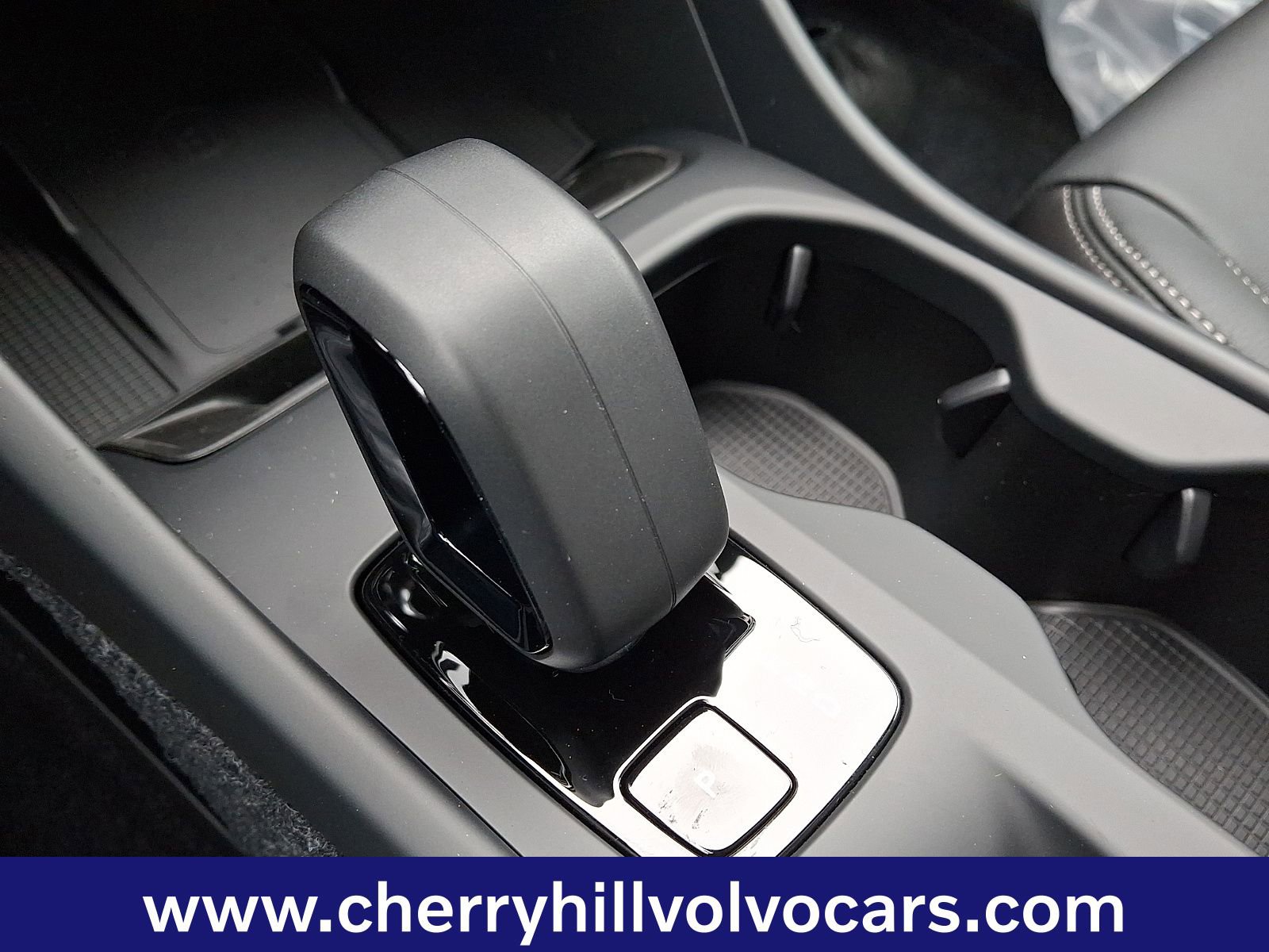 New 2026 Volvo XC40 B5 Core w/ Protection Package Premier image 11