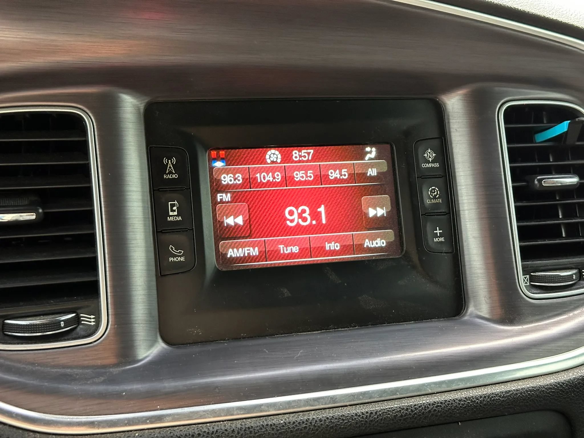 Used 2017 Dodge Charger SE RWD image 29