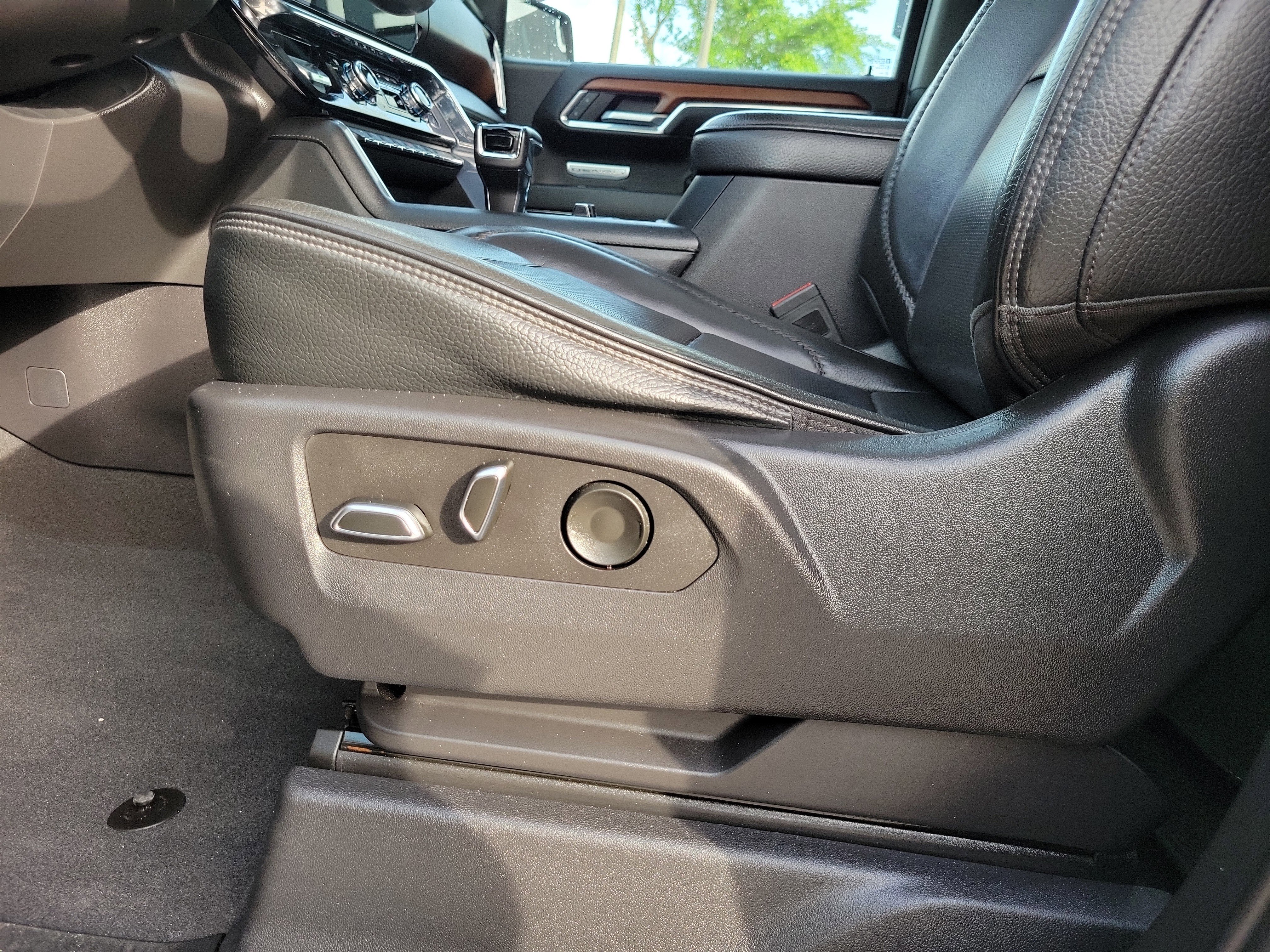 Used 2023 GMC Sierra 1500 Denali w/ Denali Reserve Package image 14