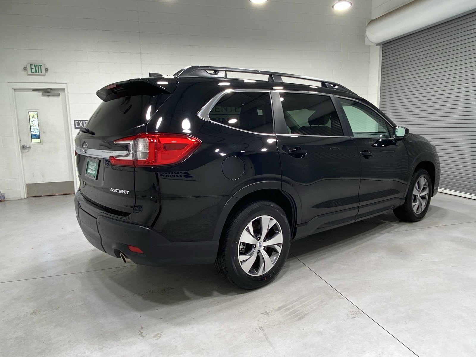 Used 2025 Subaru Ascent Premium AWD/4WD image 8