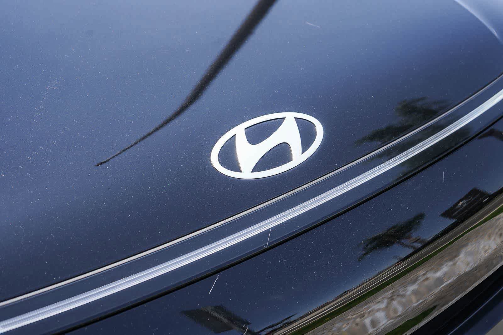 New 2026 Hyundai Kona SE FWD image 11