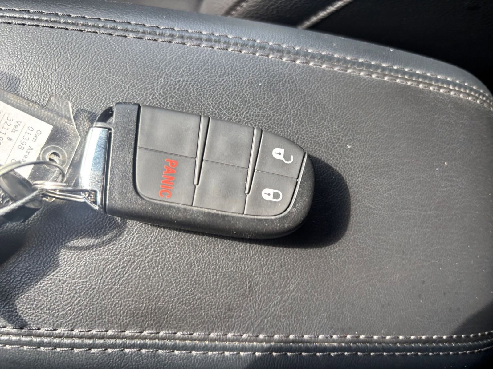Used 2025 Jeep Compass Trailhawk AWD/4WD image 21