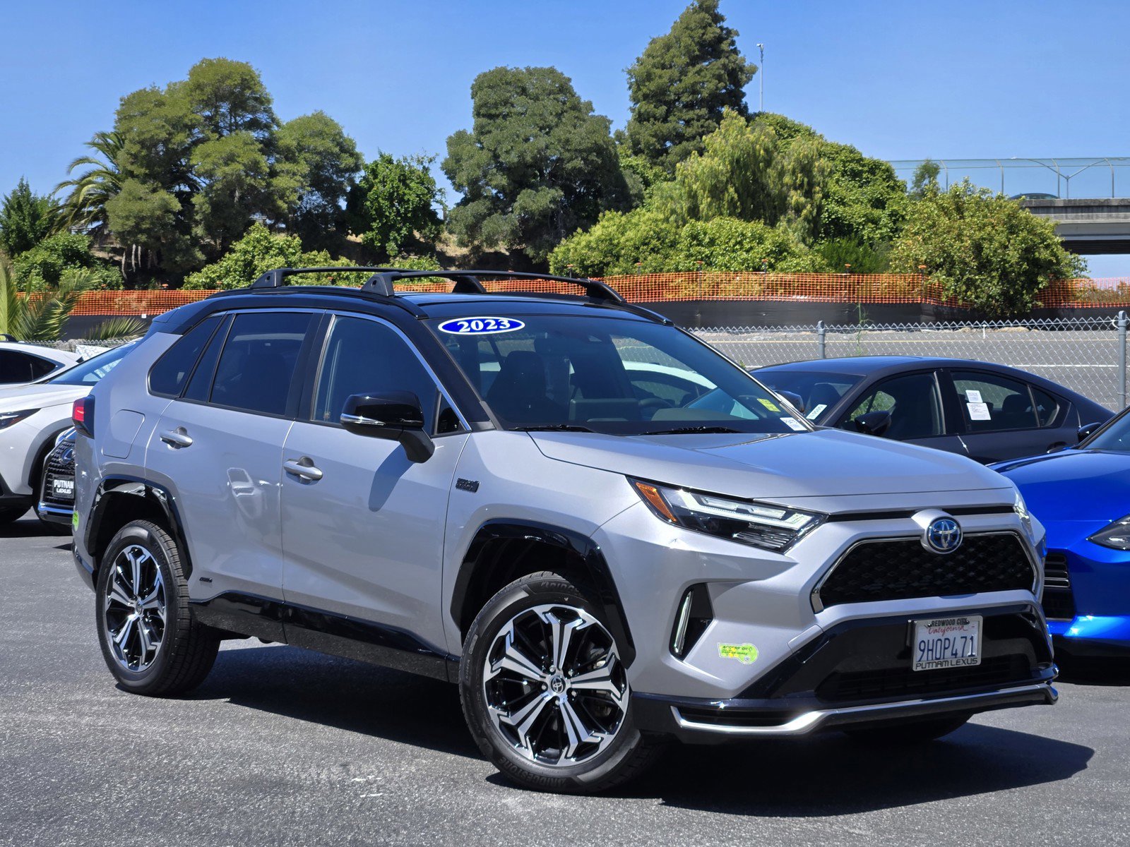 Used 2023 Toyota RAV4 XSE w/ Weather Package AWD/4WD image 1