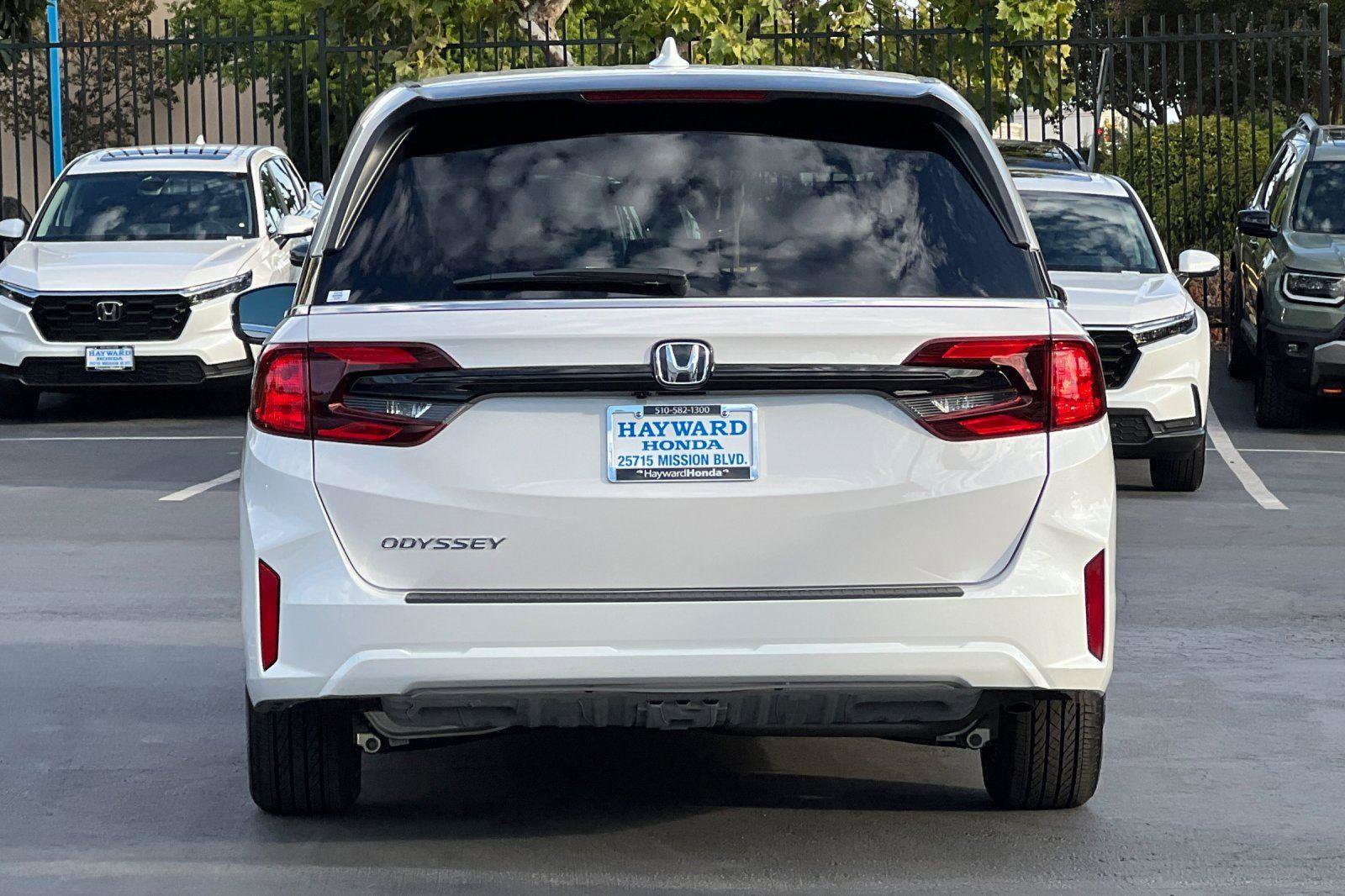 New 2026 Honda Odyssey EX-L image 4