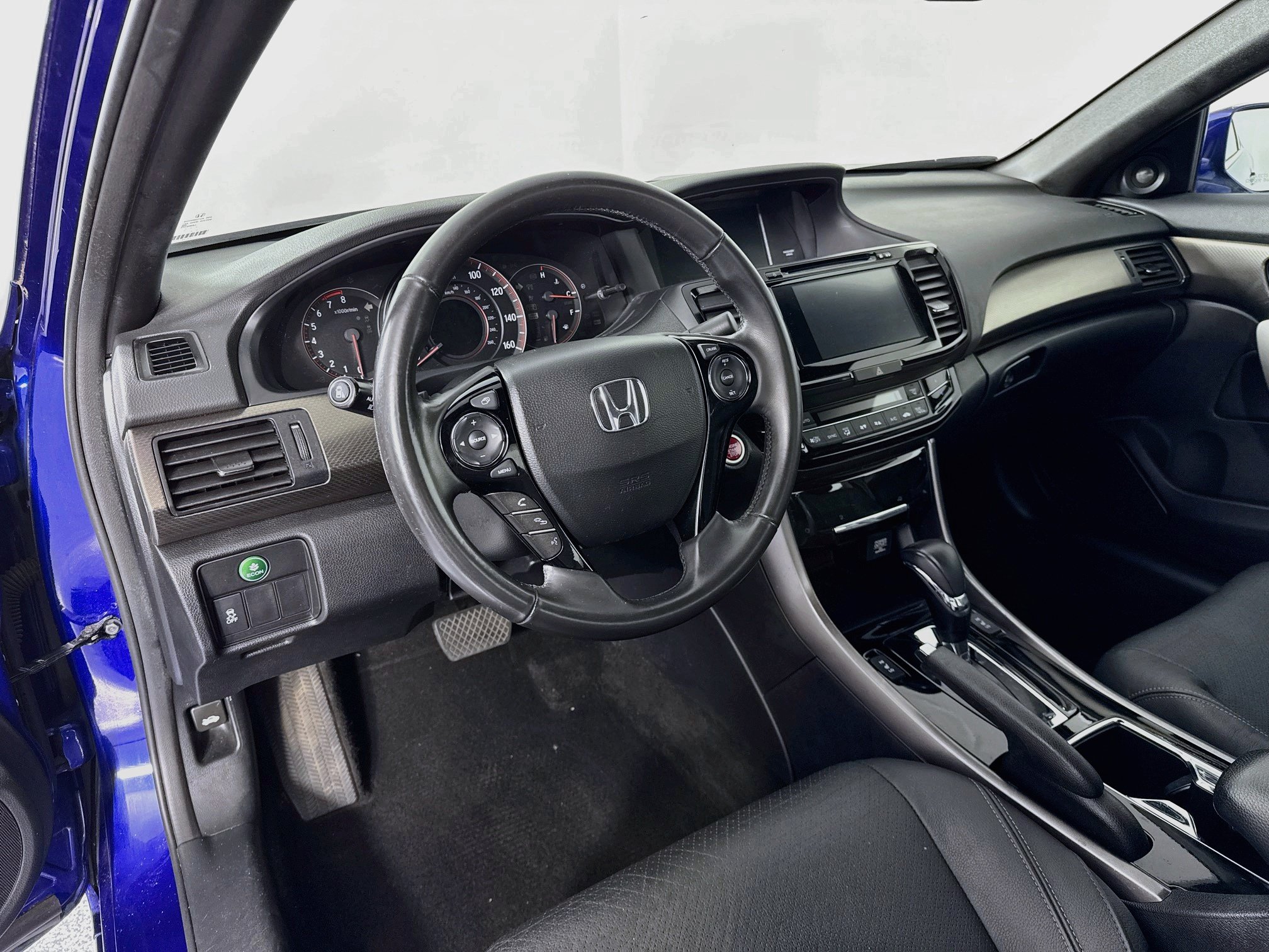 Certified 2017 Honda Accord EX-L image 9