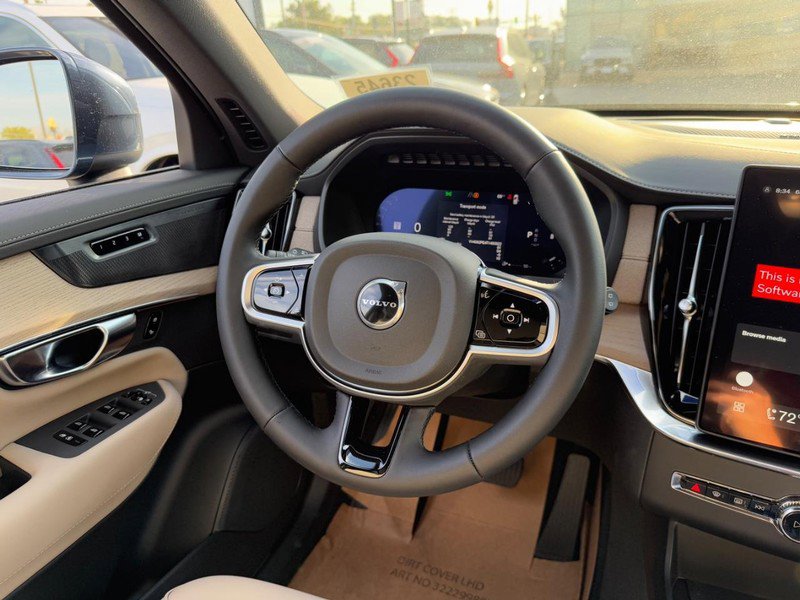 New 2026 Volvo XC90 B6 Plus w/ Protection Package Premier image 7