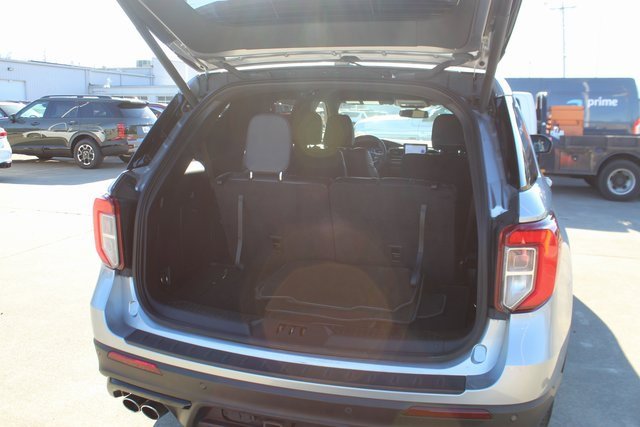 Used 2022 Ford Explorer ST image 8