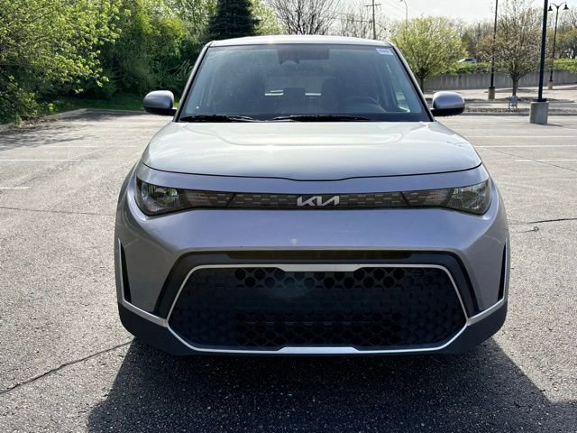 Used 2025 Kia Soul LX w/ LX Technology Package FWD image 8