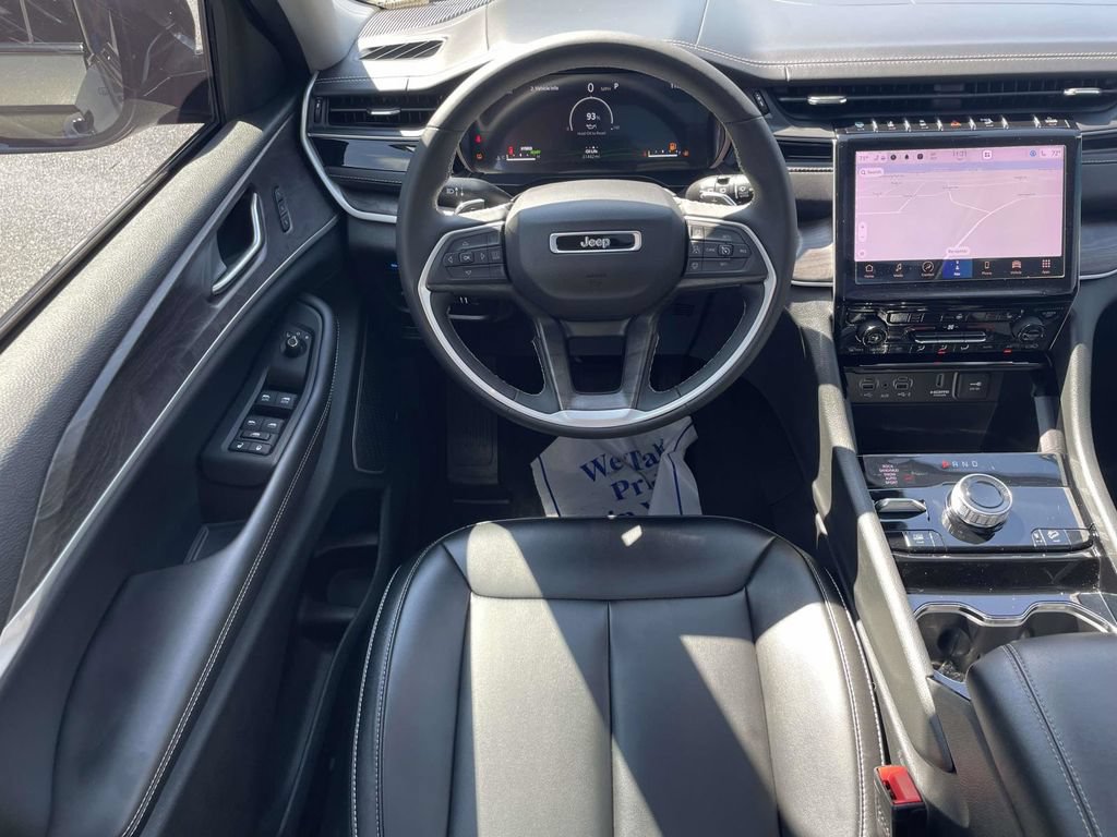 Used 2023 Jeep Grand Cherokee 4WD 4xe image 23