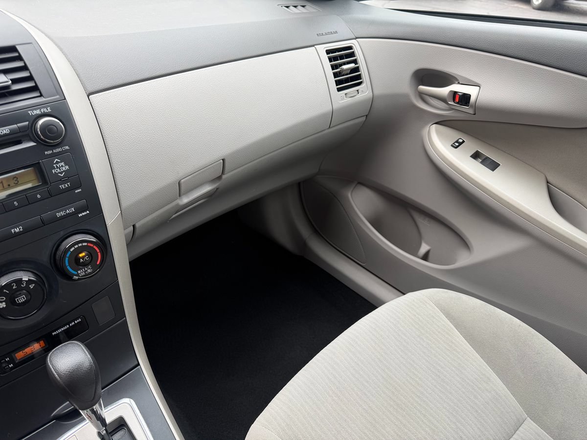 Used 2010 Toyota Corolla XLE FWD image 20