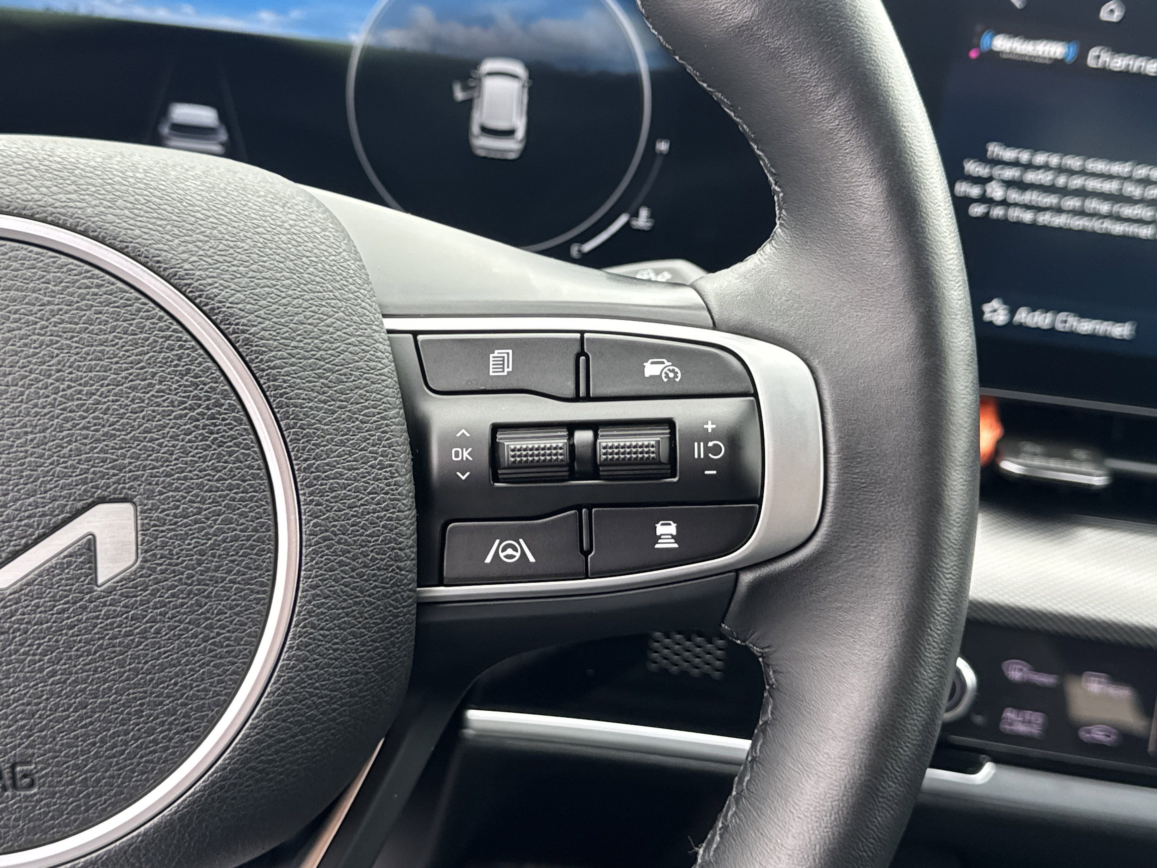 Certified 2025 Kia Sportage SX image 26