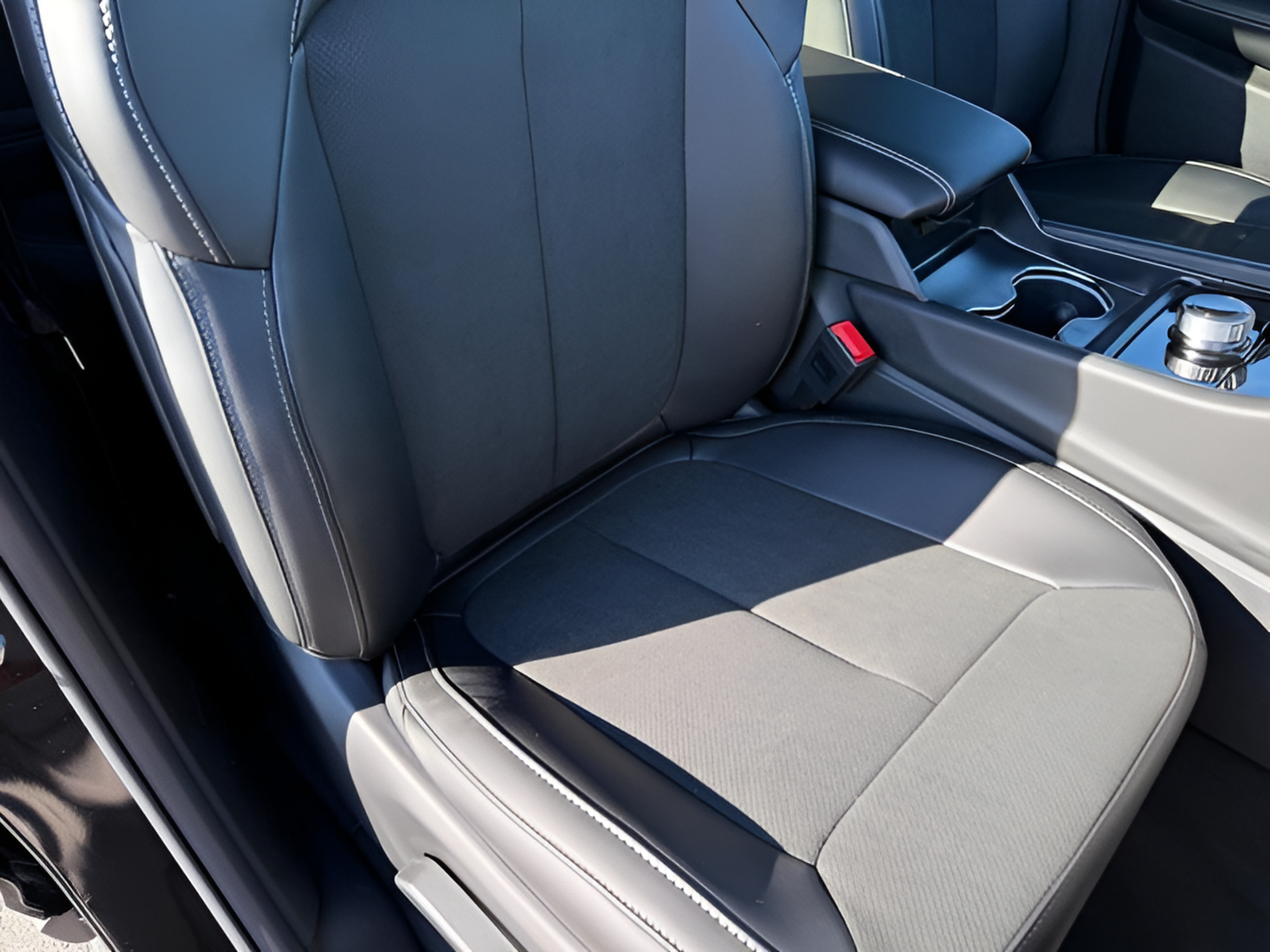 New 2027 Jeep Grand Cherokee Laredo X AWD/4WD image 16