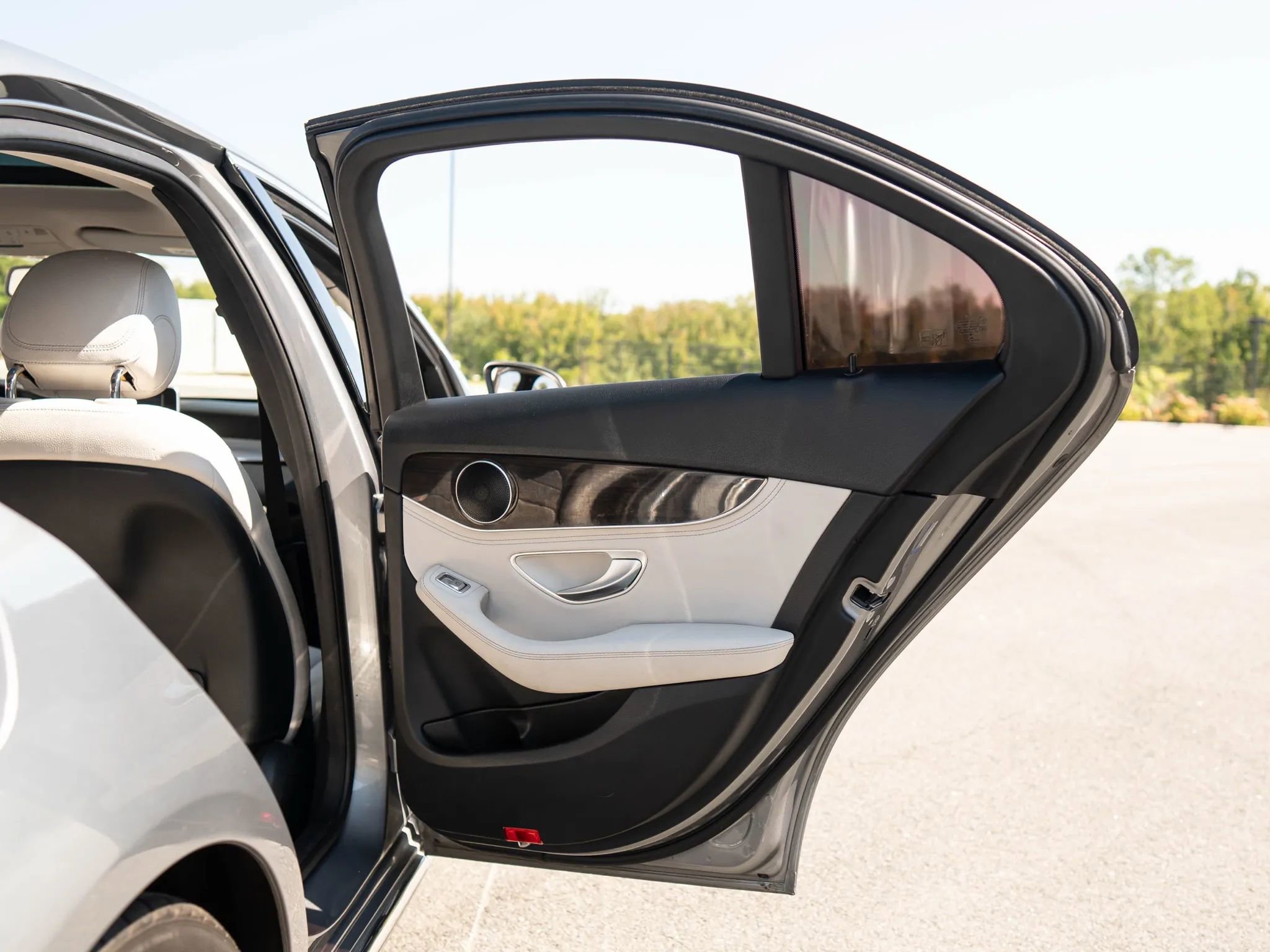 Used 2015 Mercedes-Benz C 300 Sedan image 45