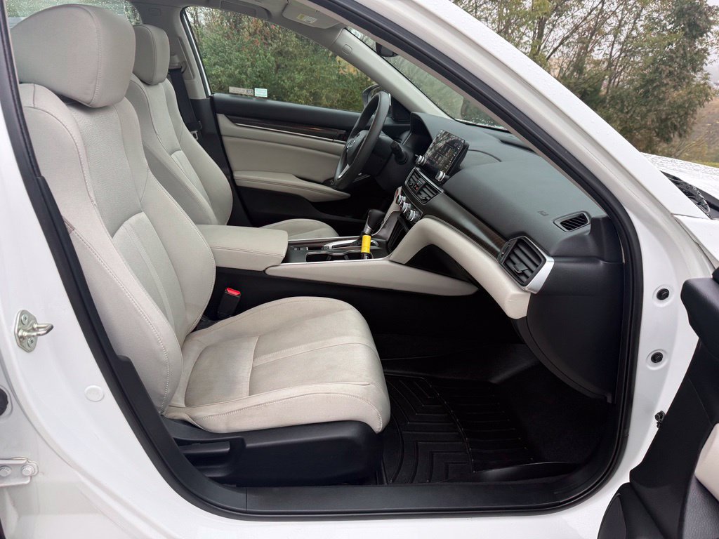 Used 2018 Honda Accord EX image 20